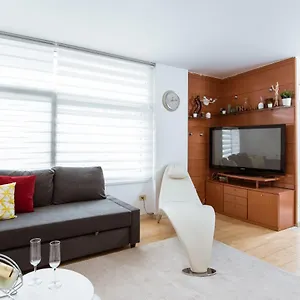  Apartamento Two Bedroom Townhouse Within 10min Walk From Beach España